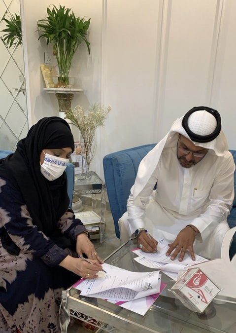 عقد شراكة مجتمعية مع فريق قوافل طيبة